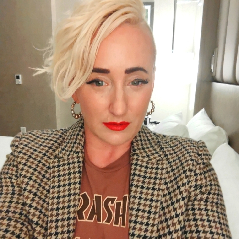 Meet your Posher, Amy